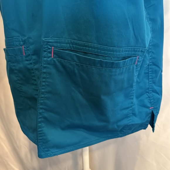 💜3/$15 Couture Scrub - Picture 4 of 7